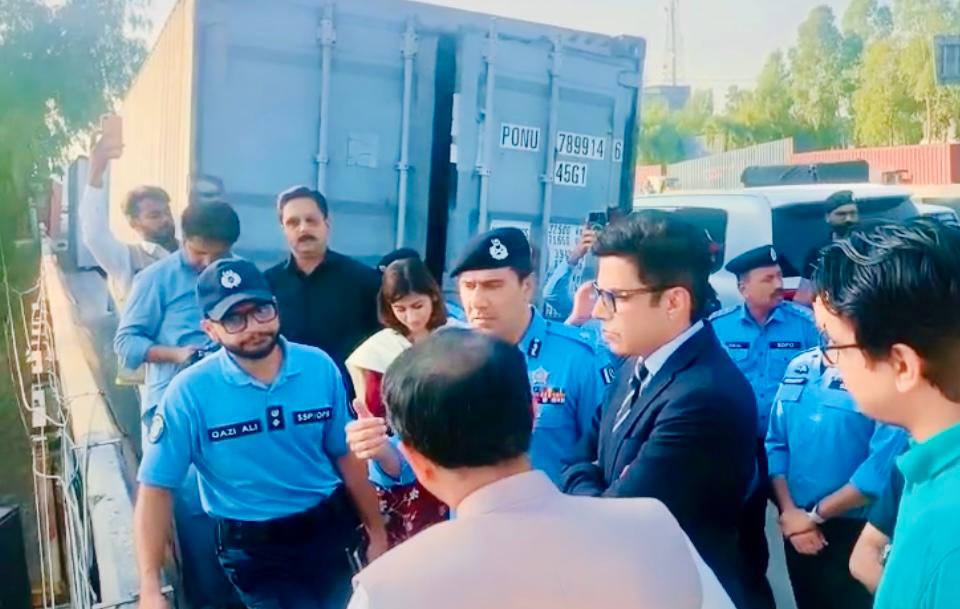 Chief Commissioner Islamabad, IG Islamabad Review Law & Order Situation; Government's Top Priority is Peace, Security and Protection of Lawful Activities