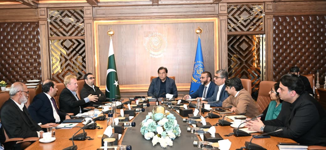 Chairman CDA Holds Key Meeting with ADB Delegation on Smog Reduction and Eco-Friendly Projects