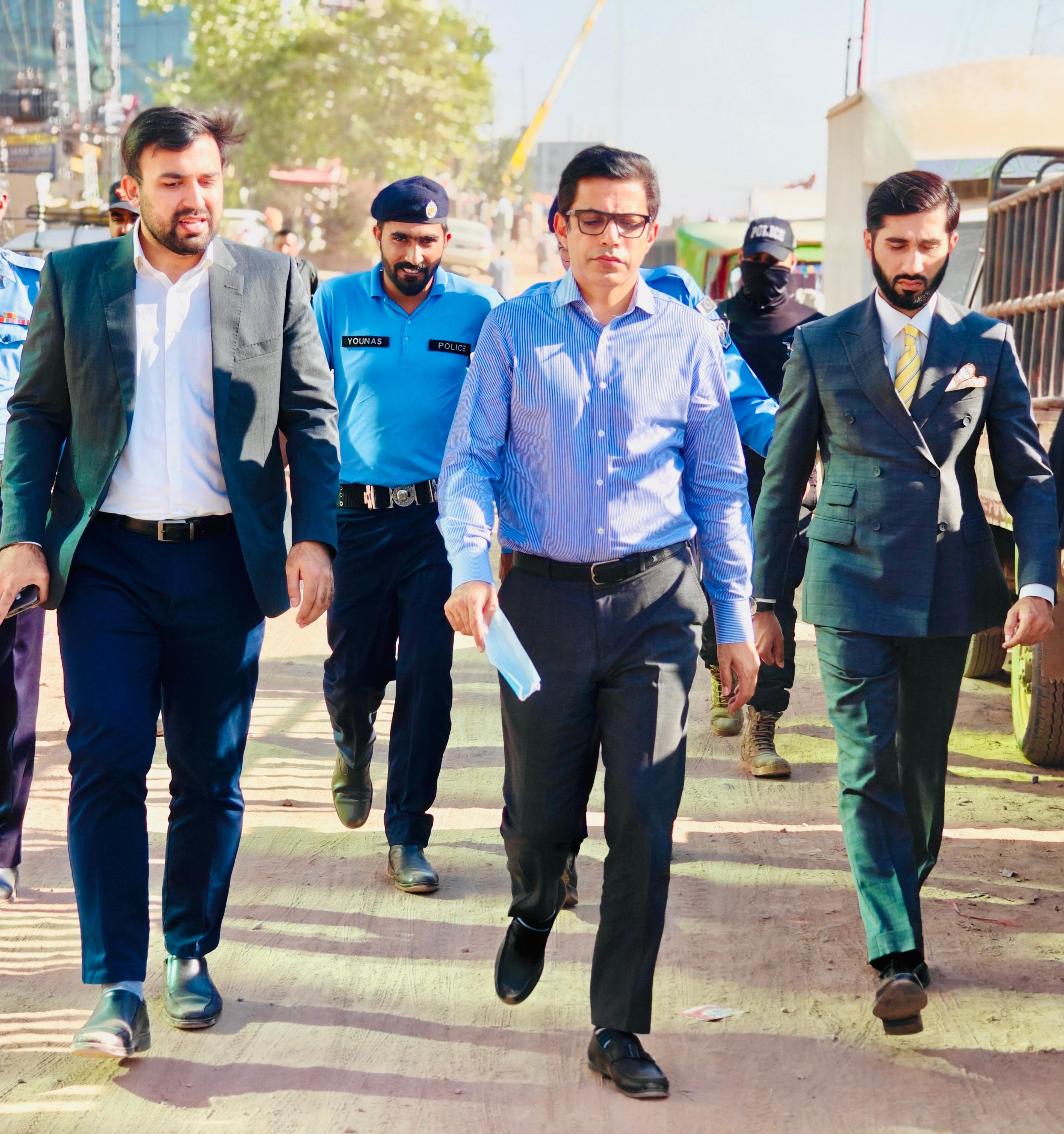 Chairman CDA Visits Islamabad Expressway East Project, Reviews latest Progress and Directs Timely Completion of the project, ensuring quality and standards